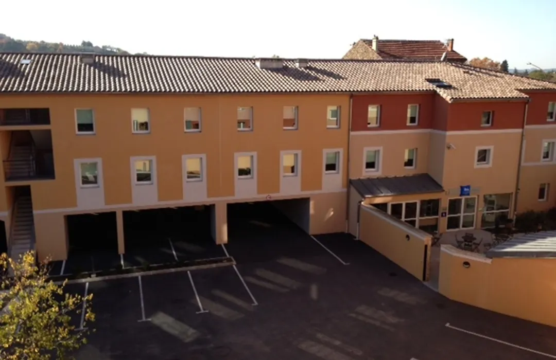First Inn Hotel-1